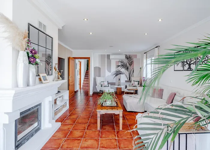 Ty Croeso-entire With Sea View Homestay